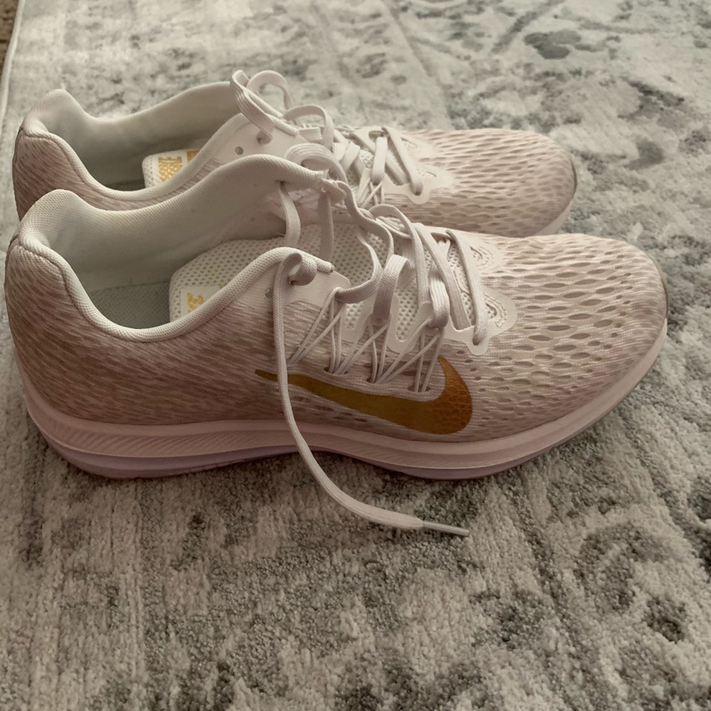 Women Nike zoom winflo 5